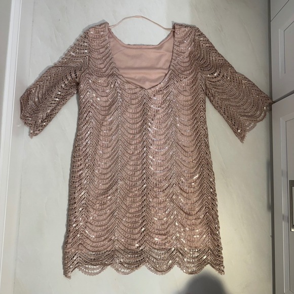 GIANNI BINl Rose Gold Sequin Wavy Lace Shift Dress Size L Cocktail Party - Picture 3 of 12